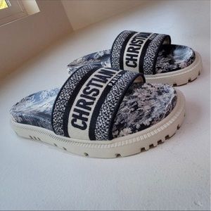 Dior DWAY womens slides